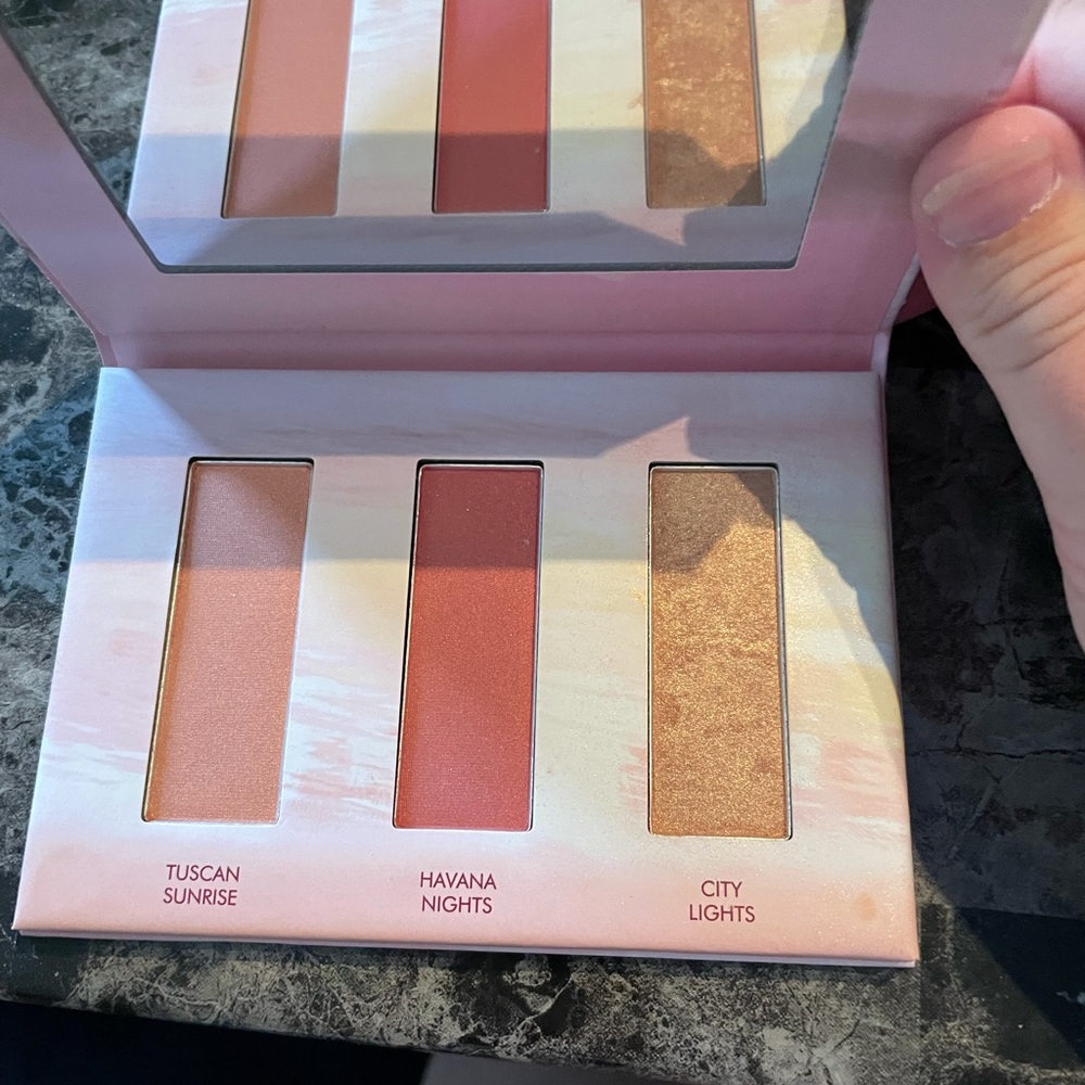 Wander Beauty Wanderess Dusk to Dawn